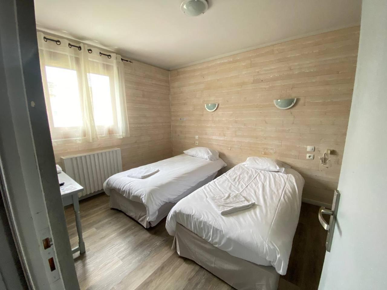 Hotel L'Oustalet Font-Romeu-Odeillo-Via Bagian luar foto